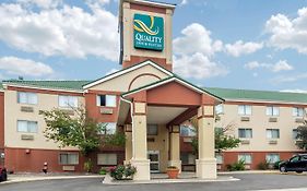 Quality Inn & Suites Lakewood, Co